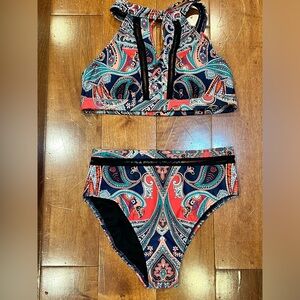 Venus. Bikini. NWOT. Top 8. Bottom 6.